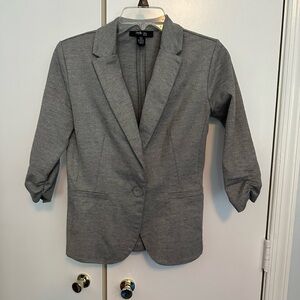 GRAY BLAZER